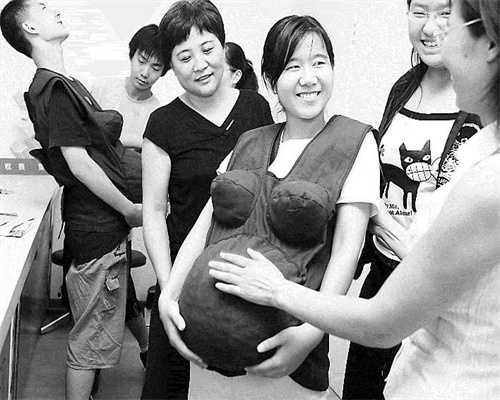 深圳最正规的代孕产子中介_深圳有愿意代孕的吗_泰嘉运是正规医院嘛_宫外孕的